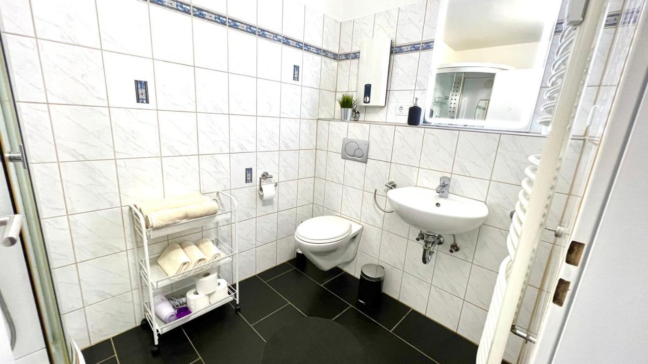 In Linden - Stadtleben - 68qm, Kueche, Bad, 2 Balkons, 5 Personen, Wifi Hannover