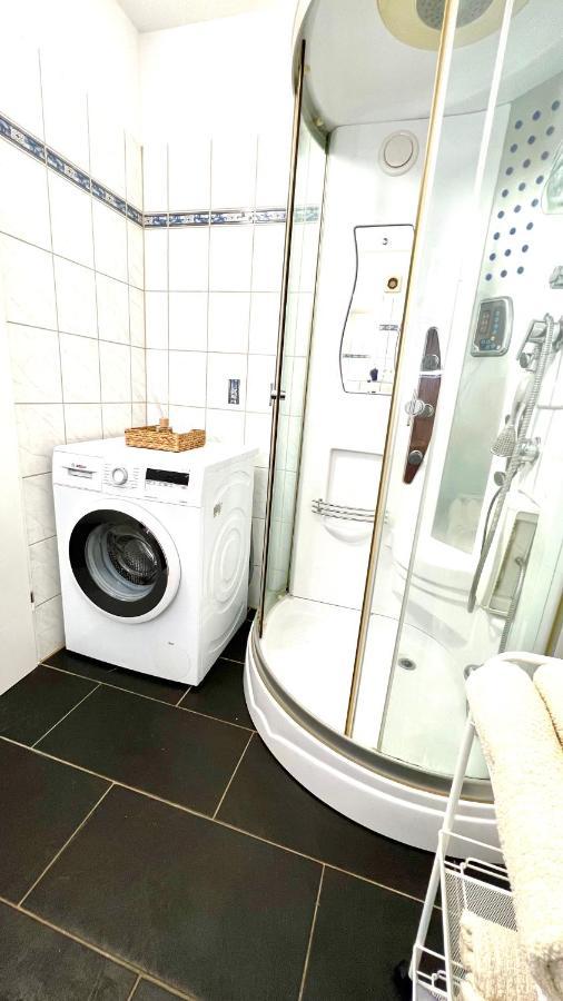 In Linden - Stadtleben - 68qm, Kueche, Bad, 2 Balkons, 5 Personen, Wifi *
