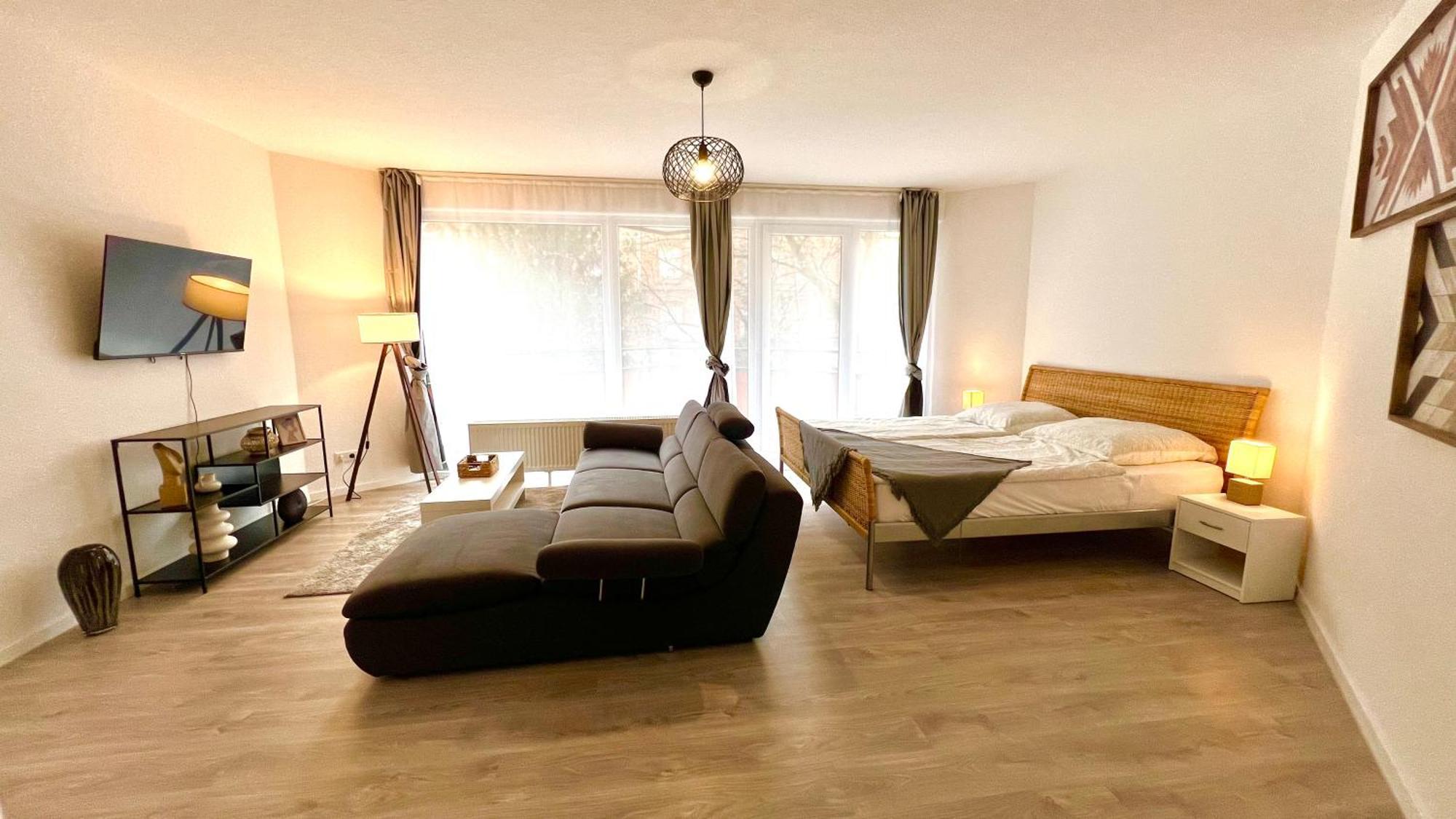 In Linden - Stadtleben - 68qm, Kueche, Bad, 2 Balkons, 5 Personen, Wifi * Hannover