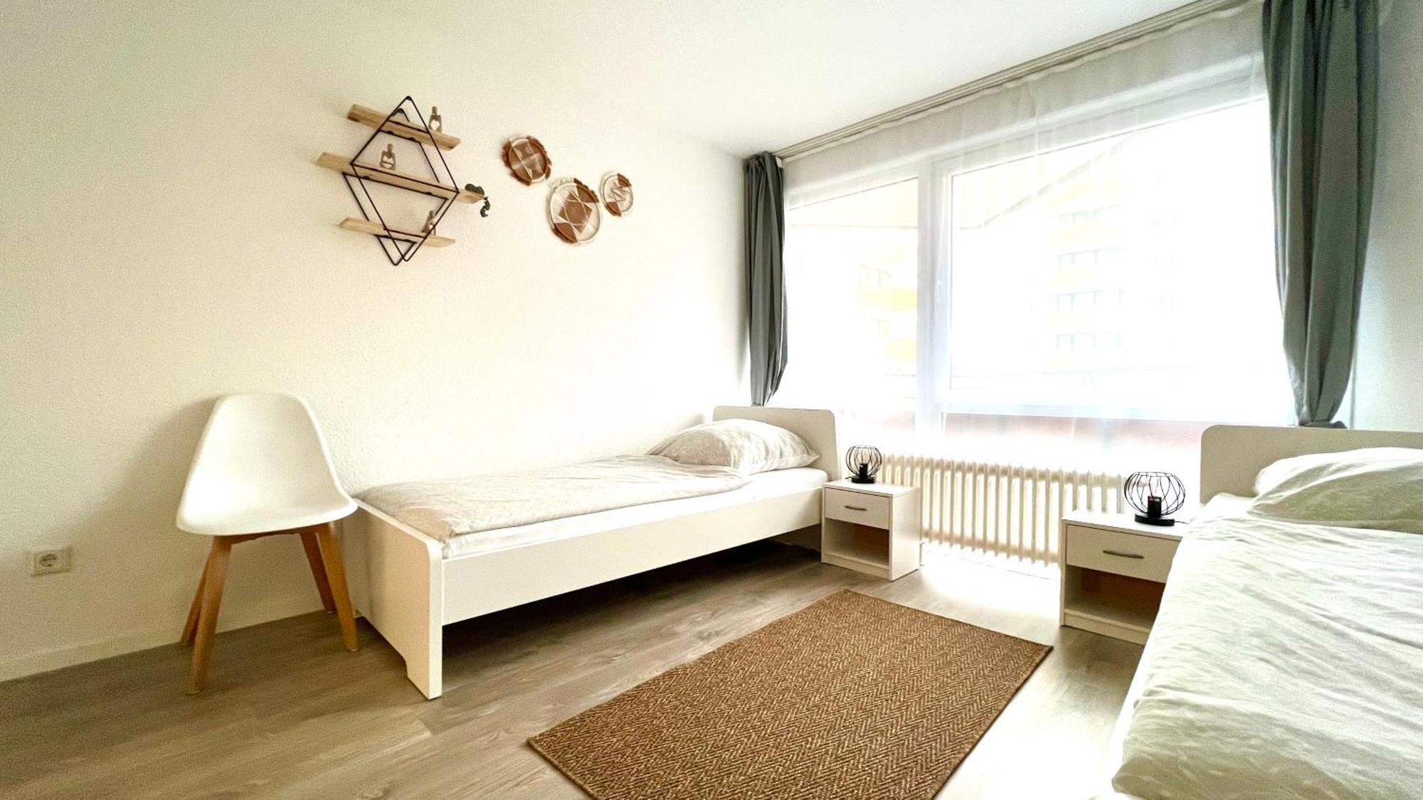 In Linden - Stadtleben - 68qm, Kueche, Bad, 2 Balkons, 5 Personen, Wifi Apartment *