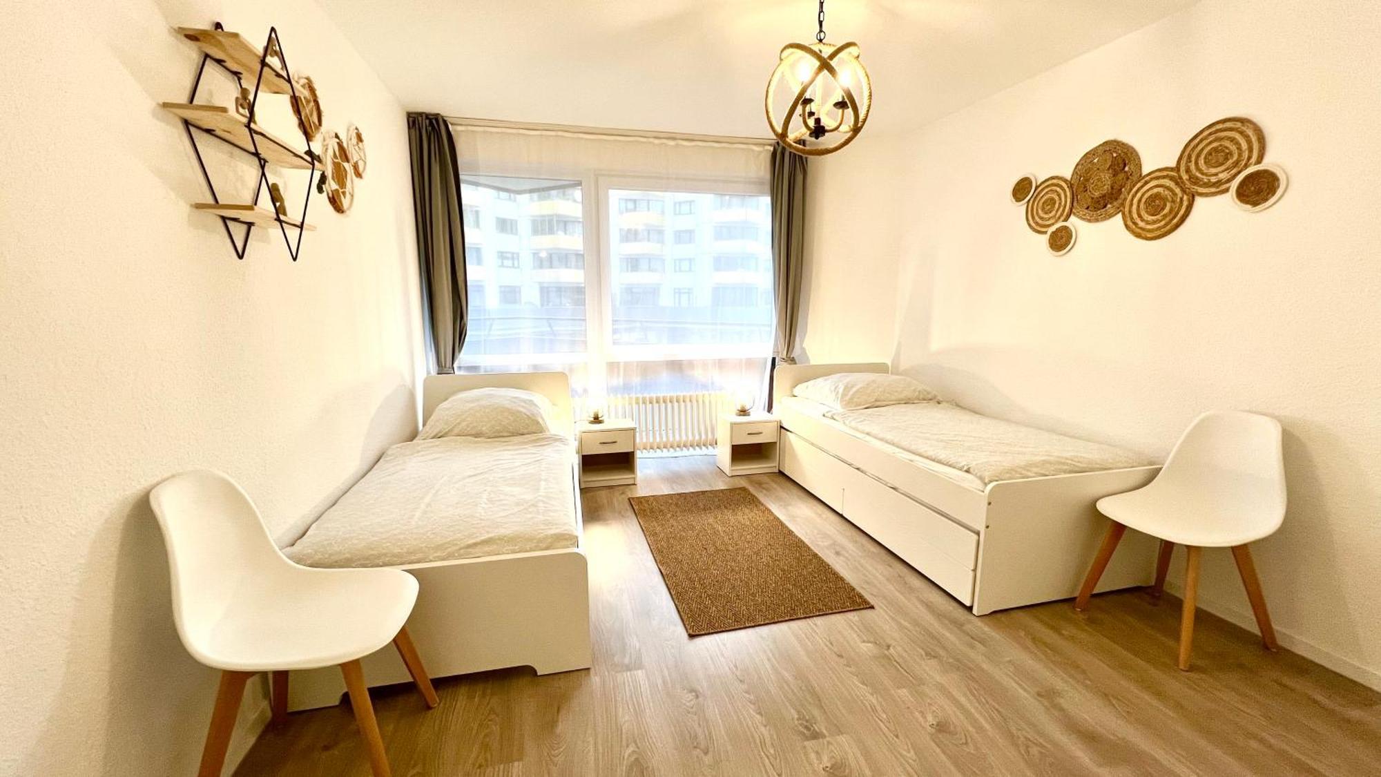 In Linden - Stadtleben - 68qm, Kueche, Bad, 2 Balkons, 5 Personen, Wifi *