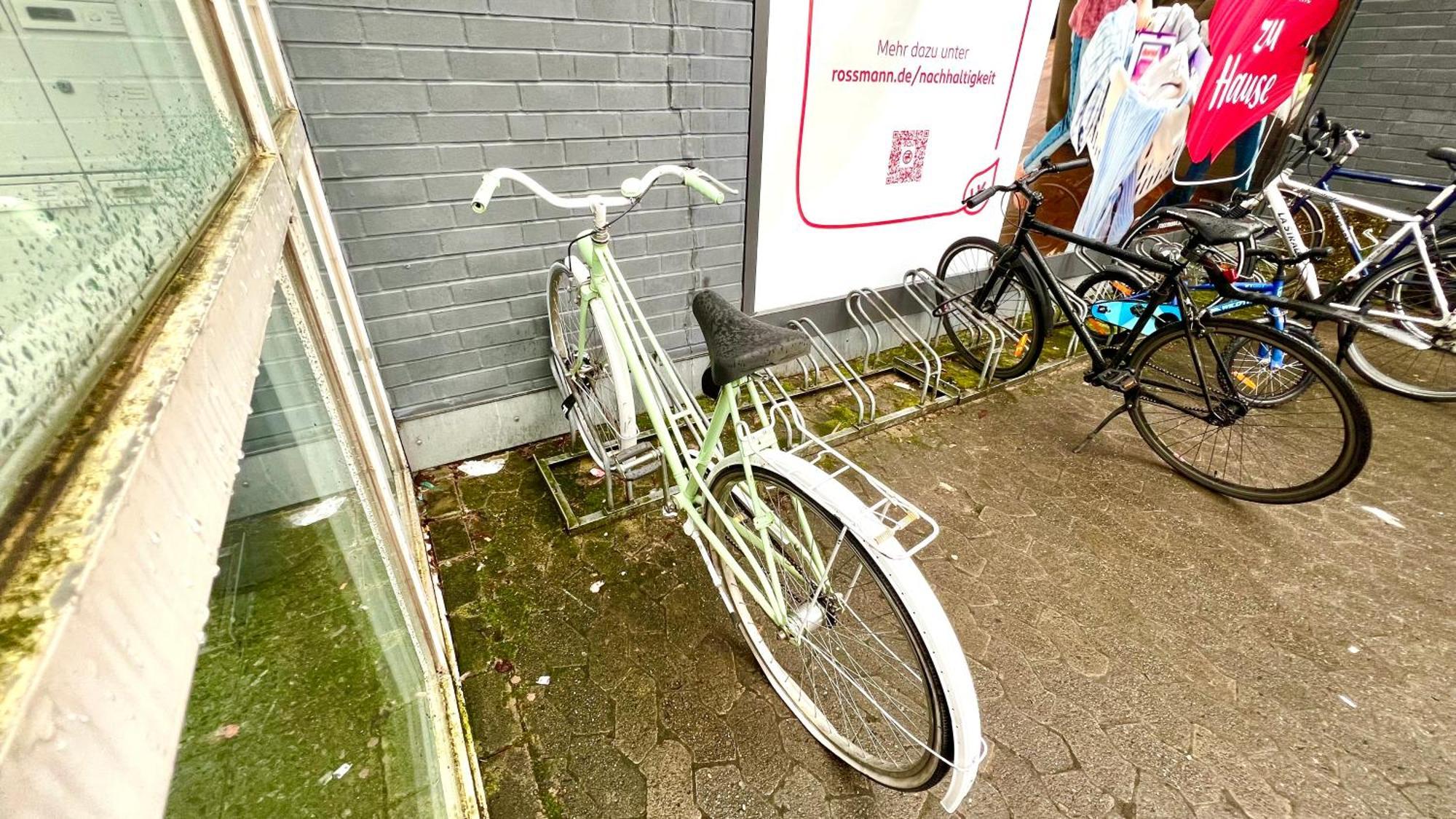 In Linden - Stadtleben - 68qm, Kueche, Bad, 2 Balkons, 5 Personen, Wifi *